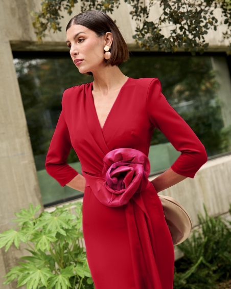 VESTIDO ROJO MANGA FRANCESA MIDI CINTO MARTA EN BRASIL M115