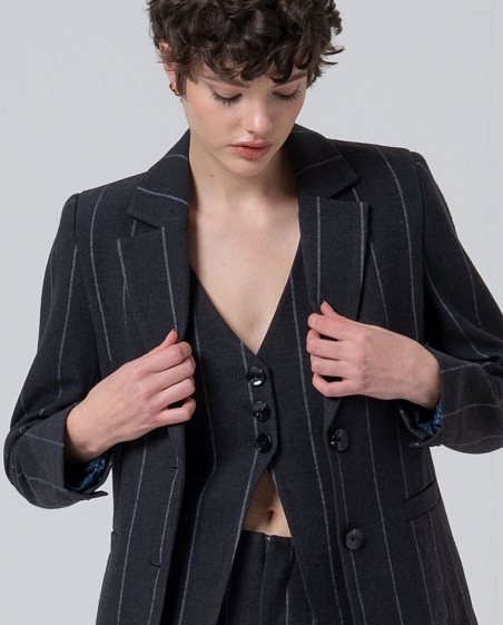 AMERICANA RAYA DIPLOMATICA SURKANA 565IRDI321