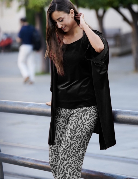 CHAQUETA TERCIOPELO NEGRA SUELTA 8501