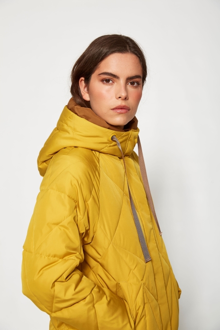PARKA SEMILARGA CAPUCHA ACOLCHADA MDM 39608401