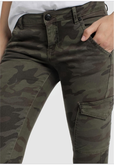 PANTALON MUJER CAMUFLAJE LOIS 20168 2