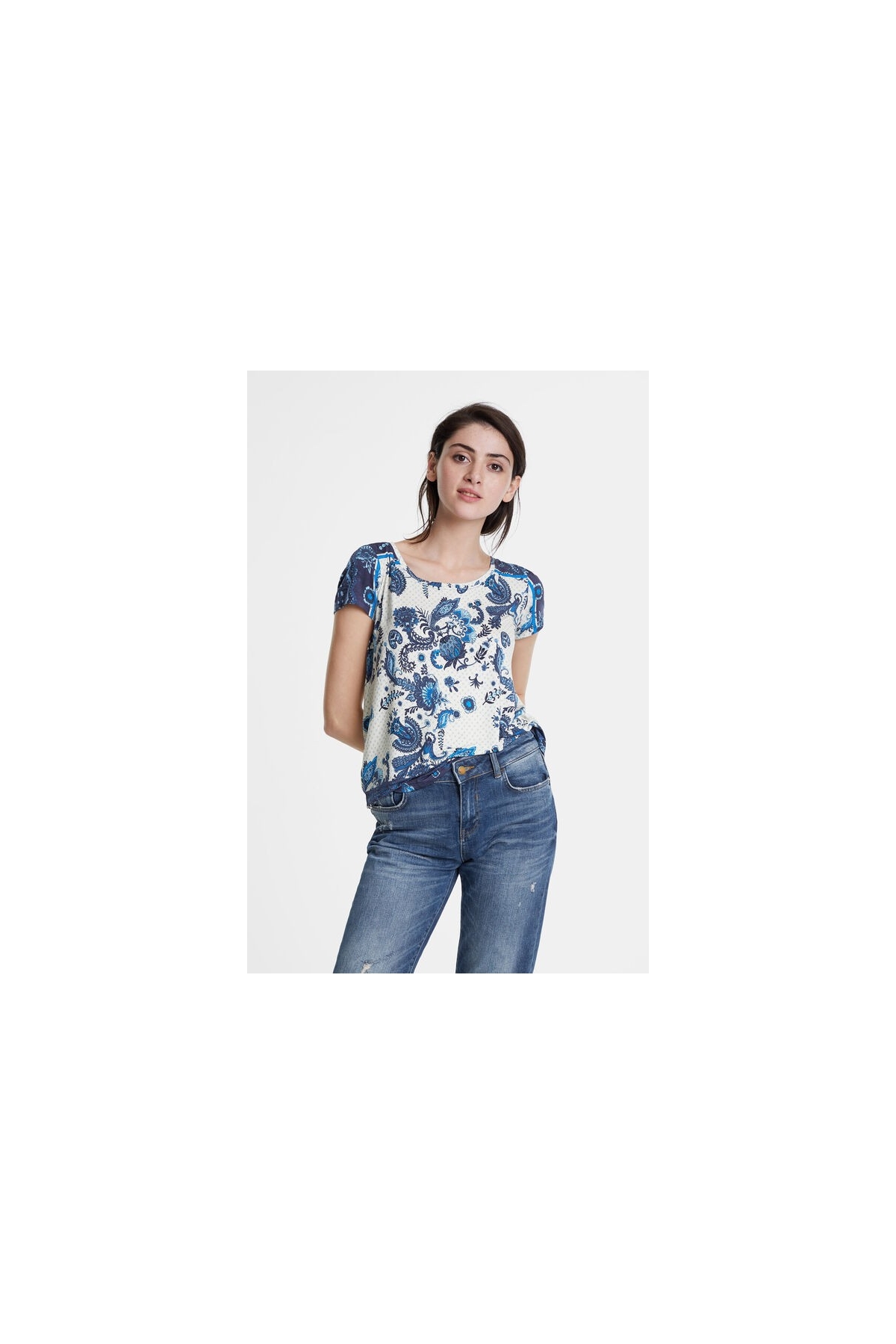 Camiseta Desigual Mujer Ts_no Límite 18SWTKIL - VertSport