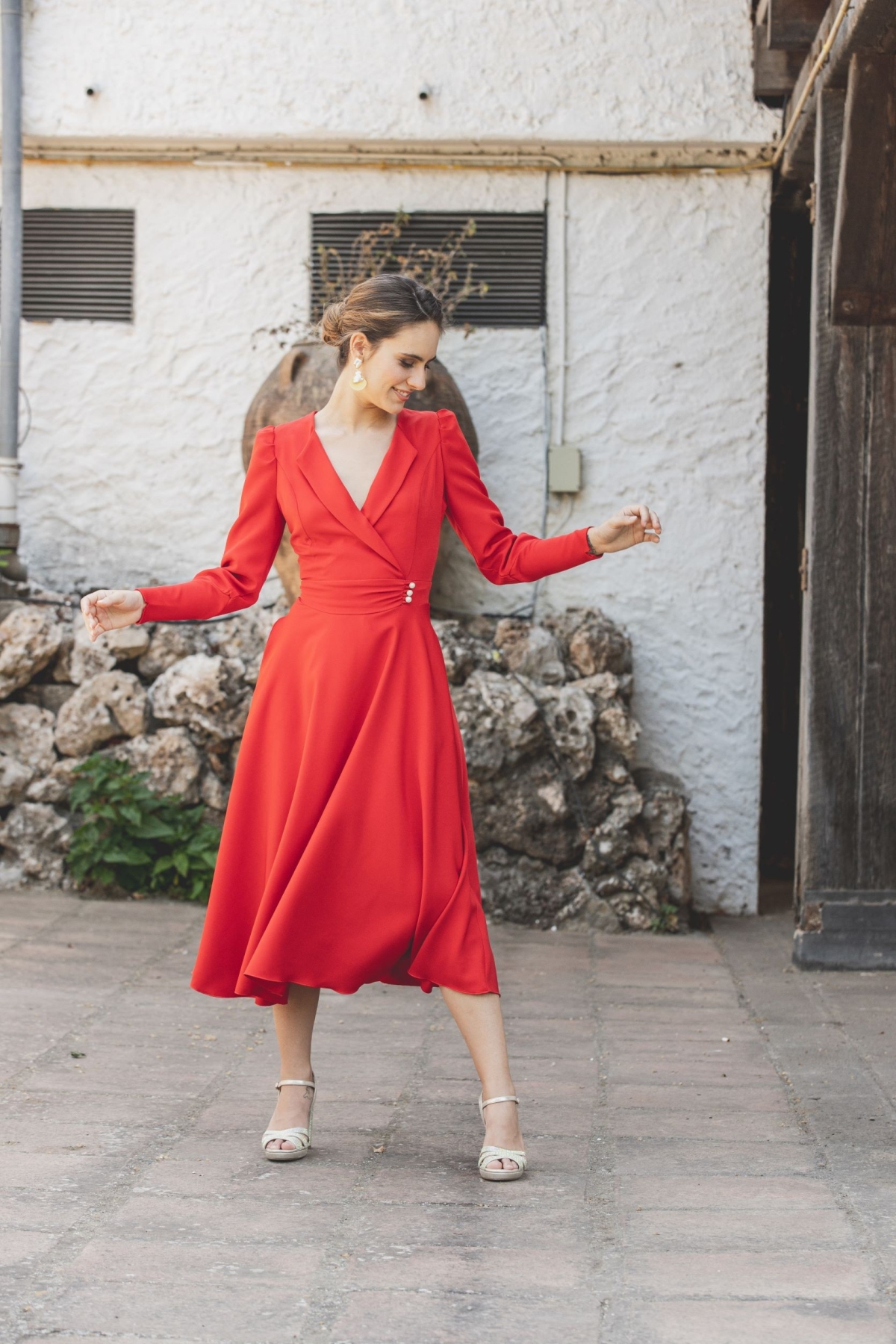 VESTIDO MIDI LISO VUELO SOLAPA MARTA EN BRASIL 102