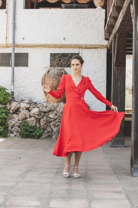 VESTIDO MIDI LISO VUELO SOLAPA MARTA EN BRASIL 102