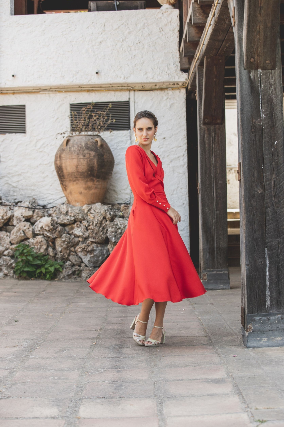 VESTIDO MIDI LISO VUELO SOLAPA MARTA EN BRASIL 102