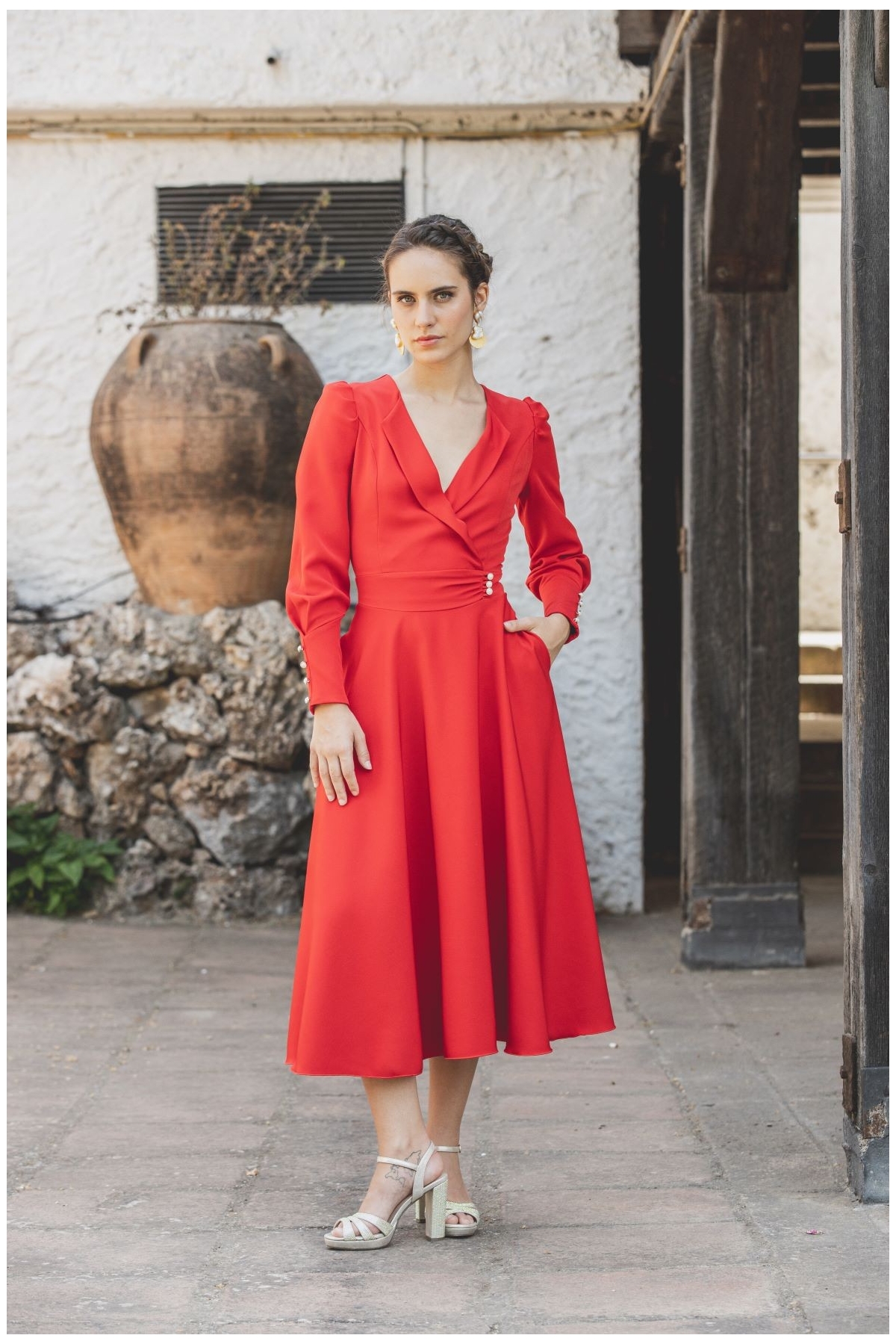 VESTIDO MIDI LISO VUELO SOLAPA MARTA EN BRASIL 102