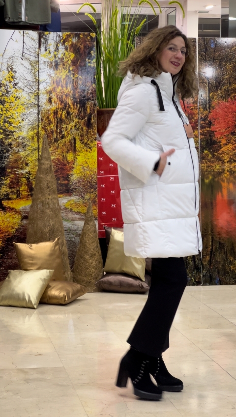 PARKA MUJER LARGA CAPUCHA 147LUCREZIA 2