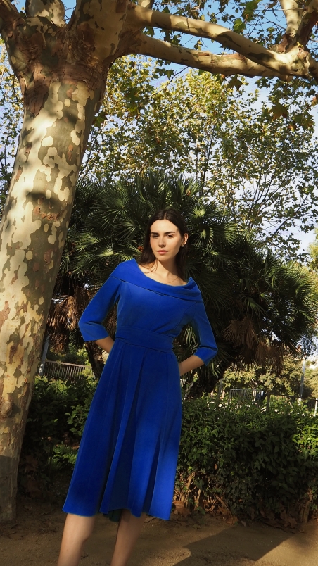 VESTIDO MANGA FRANCESA VUELO LISO 2440