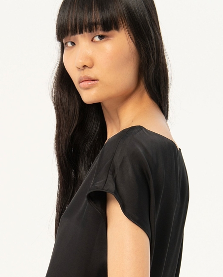 BLUSA LISA RASO CUELLO BARCO SURKANA 524ESSA122