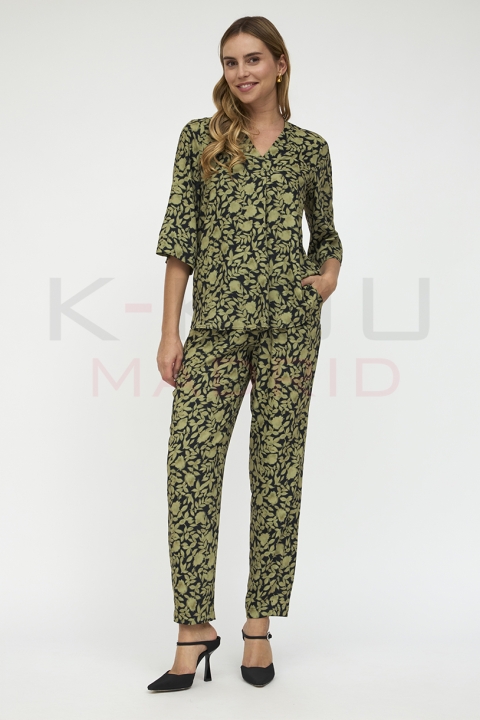 BLUSA PICO ESTAMPADA RASO KKOU 20612ESMERALDA