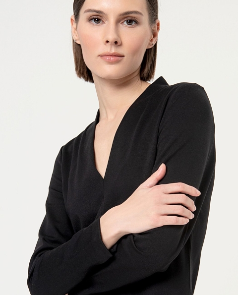 VESTIDO LISO NEGRO DE PICO MANGA LARGA SURKANA 554NERA711 2