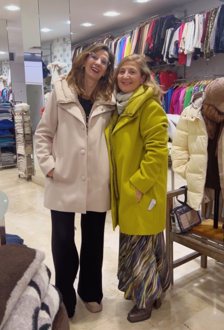 CHAQUETÓN COMBINADO CON ACOLCHADO CAPUCHA 050MARCIA