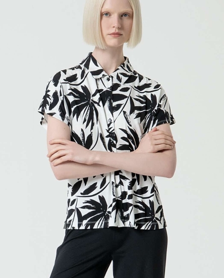 BLUSA ESTAMPADA SURKANA 525MARA115