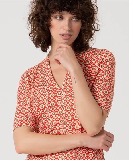 CAMISETA CUELLO ESTAMPADA SURKANA 515KAVI018